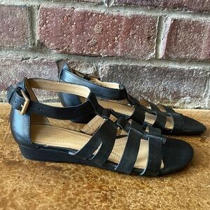Naturalizer black leather strappy gladiator sandals‎